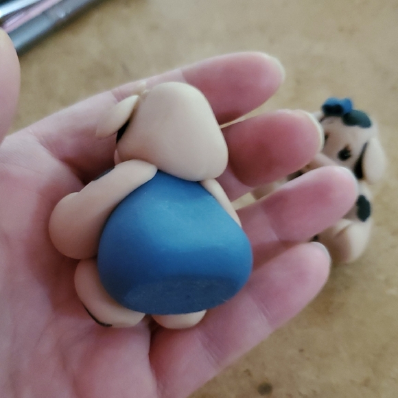 🥀3/$25🥀 Vintage Set Of Cow Farmer Apple Heart Teacher Clay Figurines - Picture 3 of 3